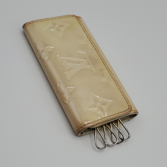 Authentic Preowned LV Vernis Key Chain - Picture 8 of 9